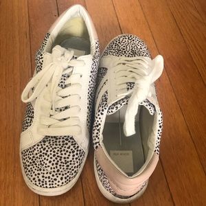 Dolce Vita Neo Arrow Sneaker